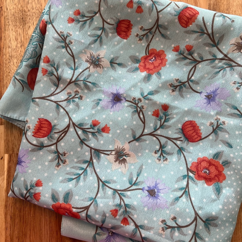 JP Collections Vintage Blue Floral Print Shawl Pashmina Scarf Italy 45" X 46"